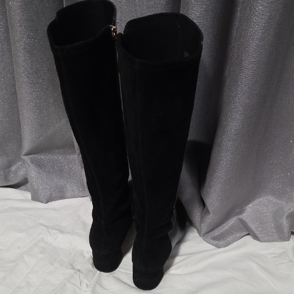 Tory Burch Black Heeled Boots with Gold Accent - Picture 7 of 16